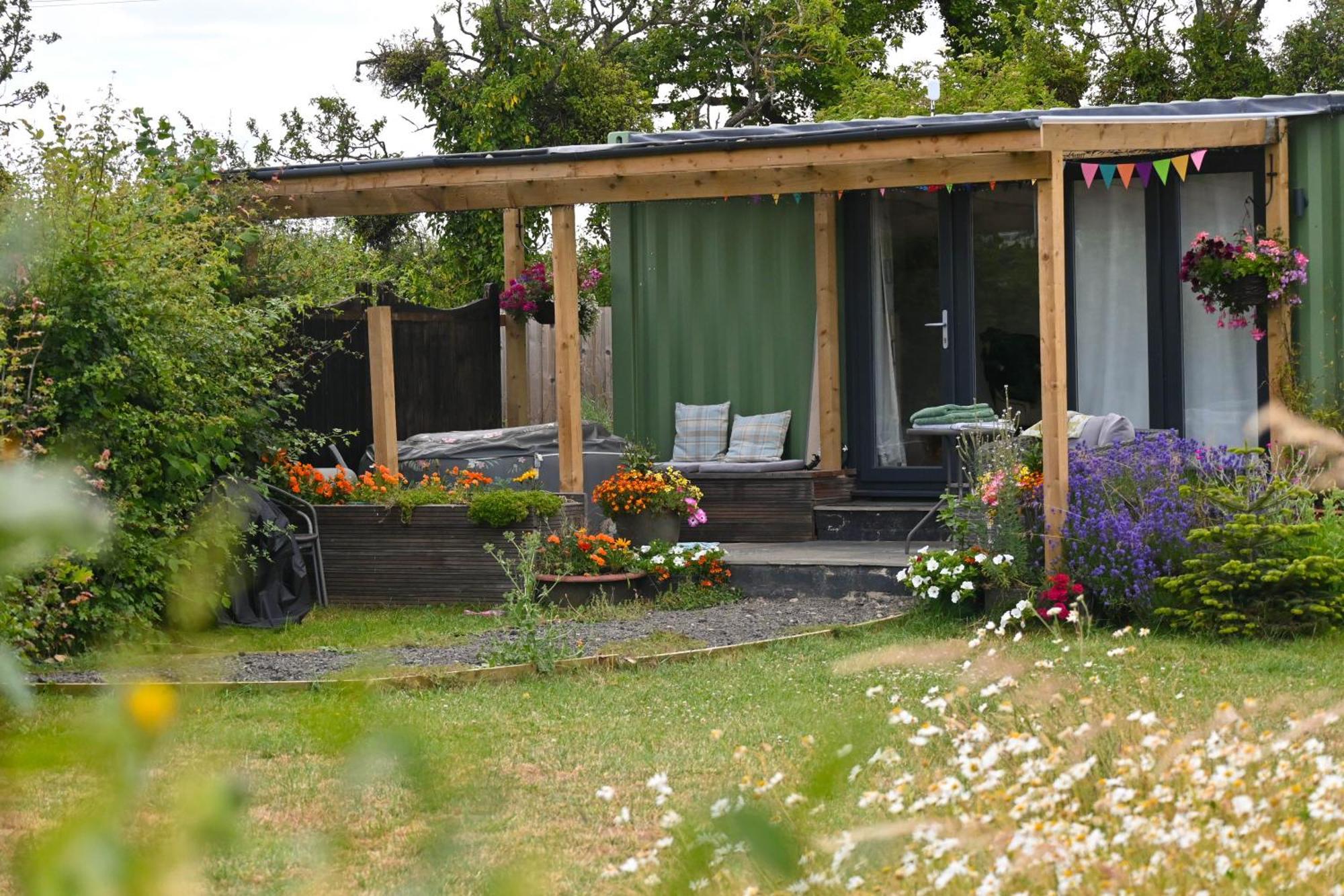 Sweet Pea Cabin Badsey Luaran gambar